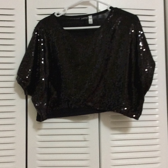 Really cute night out crop top