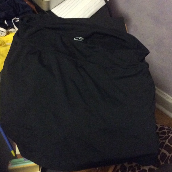 SPANDEX SKORT.