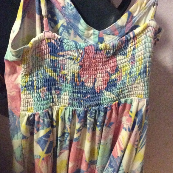 FLORAL DRESS. - Picture 2 of 3