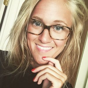 Meet your Posher, Leah