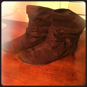 Rampage brown ankle boots