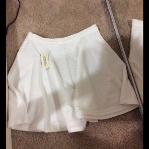 Ribbed white skater skirt