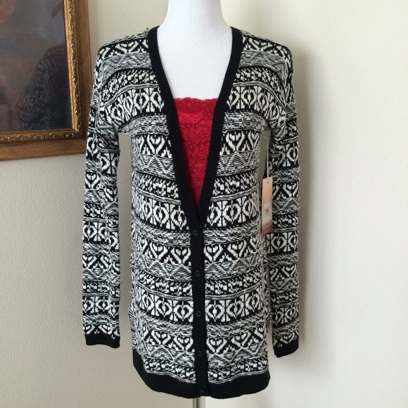 Sun & Shadow Sweaters - 🎉HP🎉 S&S cardigan