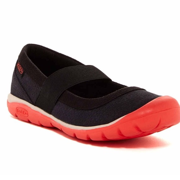 Keen Mary Jane size 7