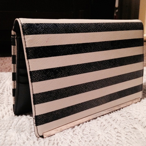 Halogen Navy Blue and Cream wallet.