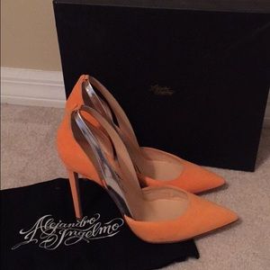 Alejandro Ingelmo coral Flavia size 38