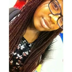 Meet your Posher, Kaya