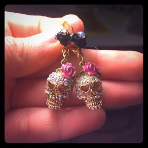 Betsy Johnson skull and roses earrings