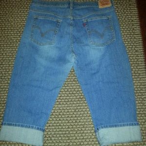 Levi jean capris