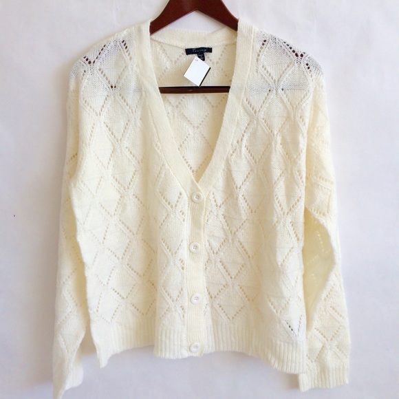 💋Donated💋🎉HP🎉Diamond Knit Cream Cardigan - Picture 2 of 2
