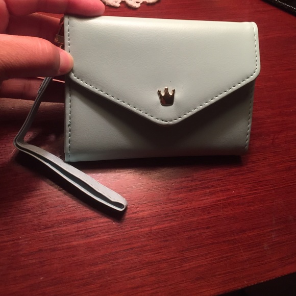 New baby blue/pink crown smart pouch ⚡️ - Picture 4 of 4