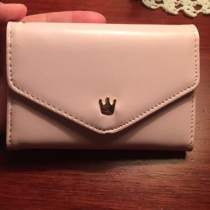 New baby pink/mint crown pouch ⚡️great gifts!