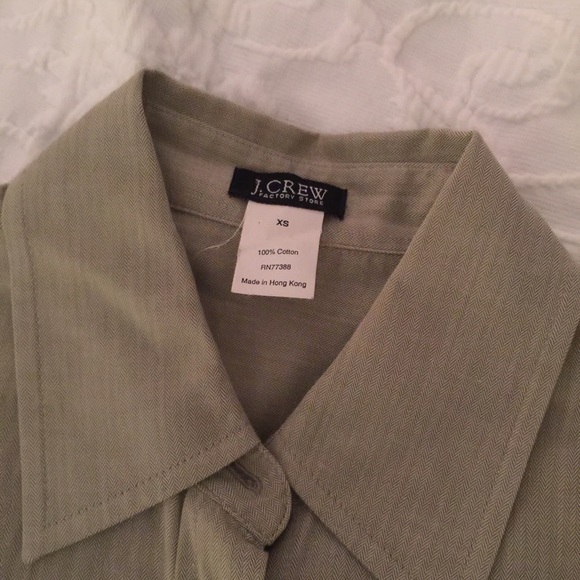Sage green herringbone Oxford - J. Crew factory - Picture 2 of 3