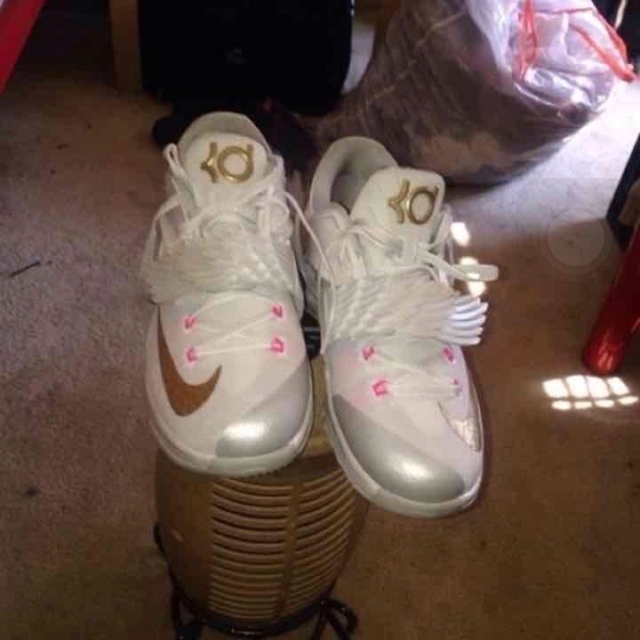 Kd 7 aunt Pearl - Picture 2 of 4