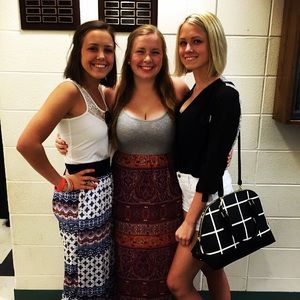 Meet your Posher, Maura