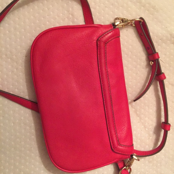 SOLD on Tradsey Tory Burch Amanda Mini Cross Body - Picture 2 of 4