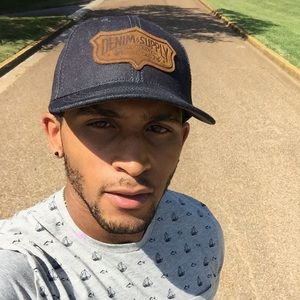 Meet your Posher, Brandon