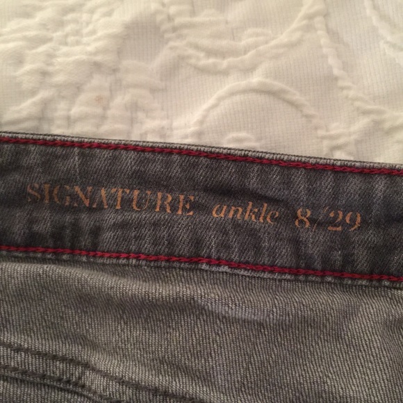 Gray ankle-length skinny jeans. Perfect for FALL! - Picture 3 of 4