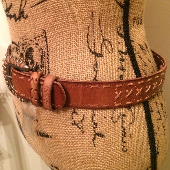 Miss Me Belt Small - Picture 2 of 4