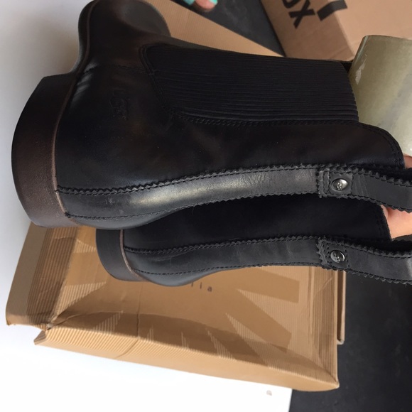 UGG authentic JO leather ankle boots sz 11 new - Picture 3 of 4