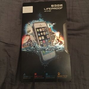 Life proof case 5/5s
