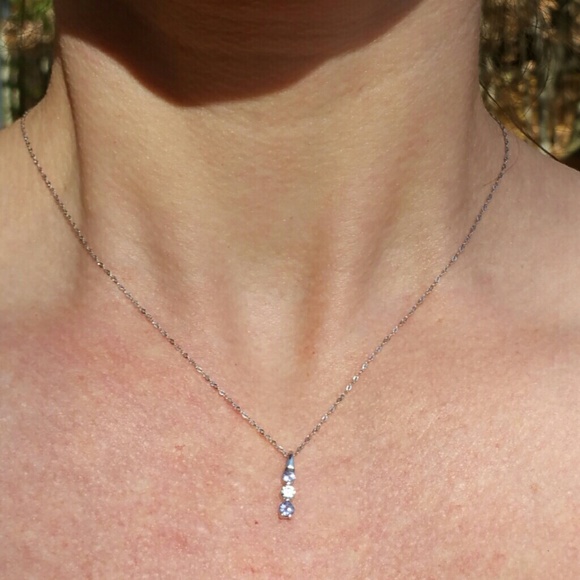 10k 10kt wg white gold pendant