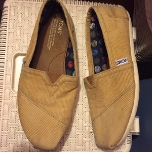 Yellow Mustard 💛 Toms