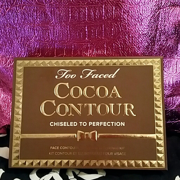 Too faced contour kit