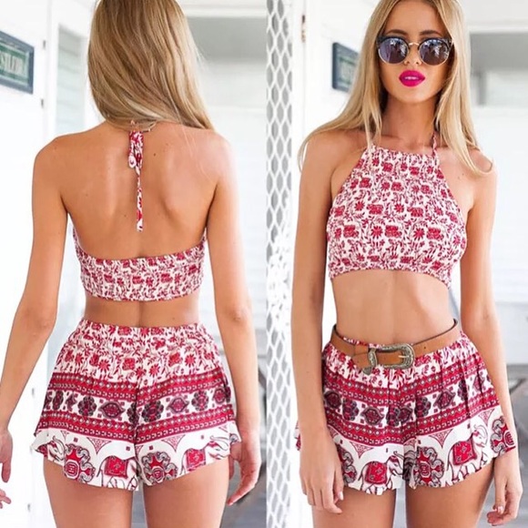 BRAND NEW* CUTE two piece halter set SZ S