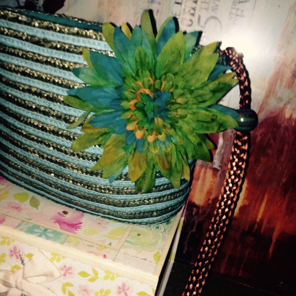 Sold - Picture 2 of 4