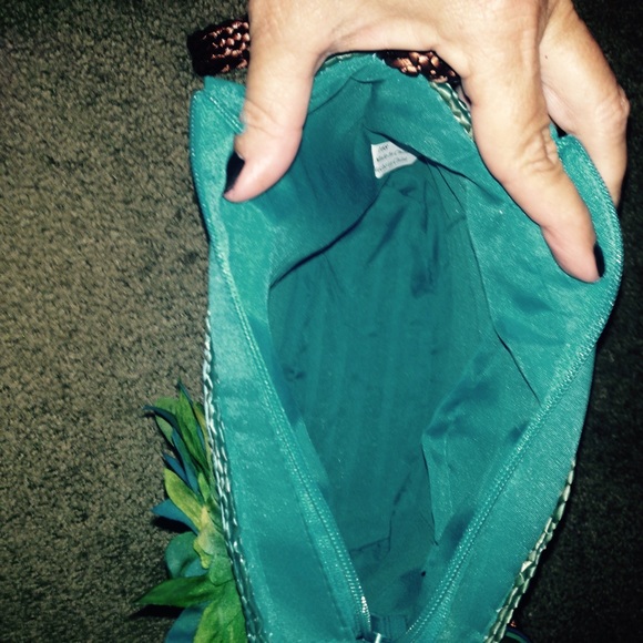 Sold - Picture 3 of 4