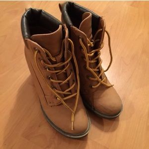 Timberland boots (fake) women's
