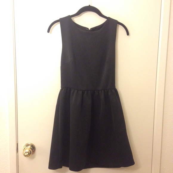 Forever 21 Black Dress