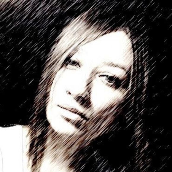 Meet your Posher, Ellina