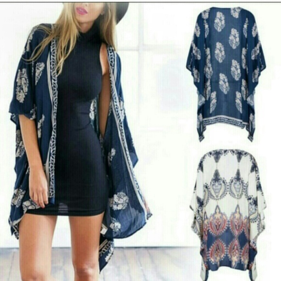 Tops - 30% off Bundle• Vintage Leaf Kimono Scarf Cardigan