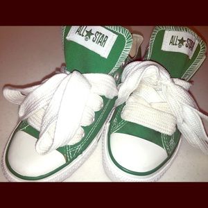 *Reserved* Green Converse