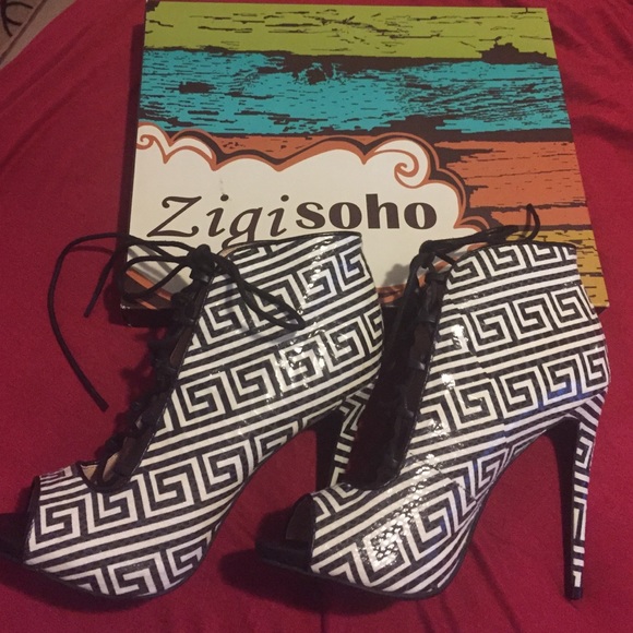 HOST PICK x2 π³π²Zigi Soho Peep Toe Heelπ²π³ - Picture 2 of 4