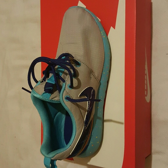 Nike Rosherun - Picture 1 of 4