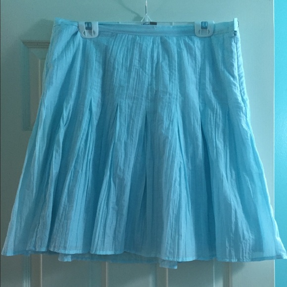 CLEARANCE J. Jill pastel blue skirt airy and cute