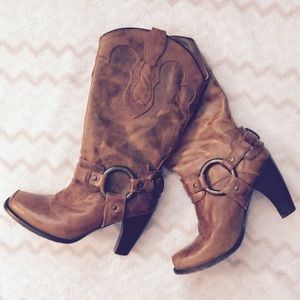 Justin boots with heel