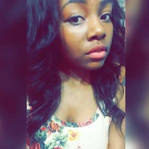 Meet your Posher, Adriana