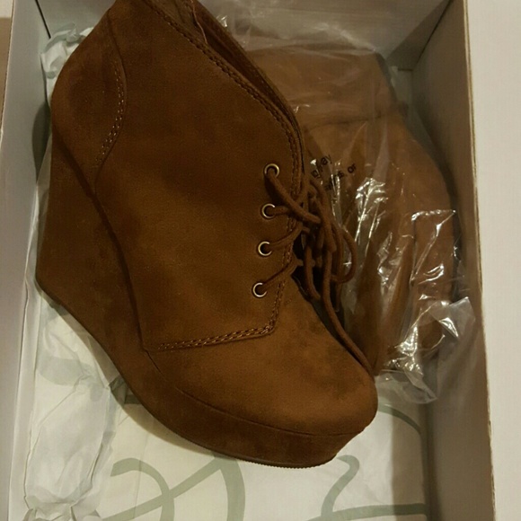 Wedge heels 8m women's - Picture 2 of 4