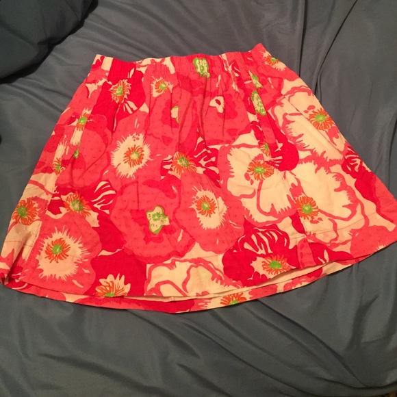 EUC cherry begonias skirt