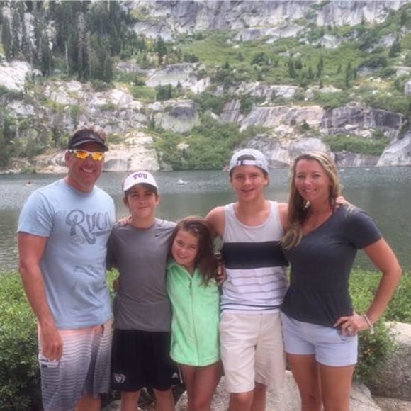 Meet your Posher, Christie - Picture 1 of 1