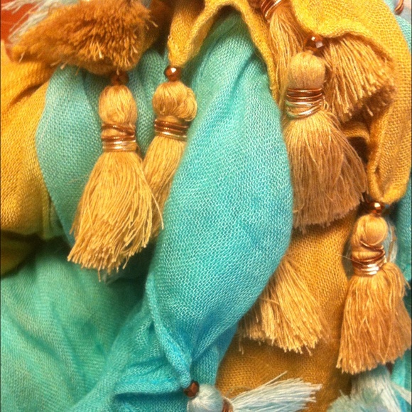 Anthropologie LIANDRI TASSEL SCARF - Turquoise NWT - Picture 3 of 4