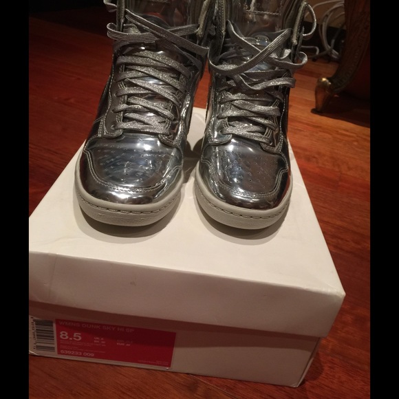 Sold‼️ - Picture 2 of 4