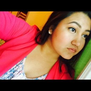 Meet your Posher, Edith