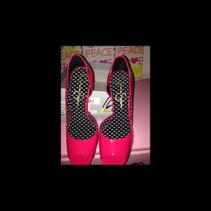 Hot pink high heel