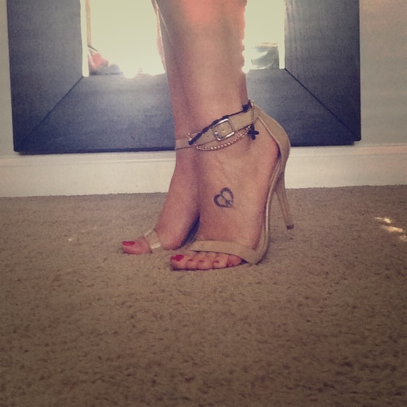 Two strap Steve Madden nude heels