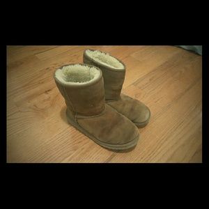 Size 6 Uggs